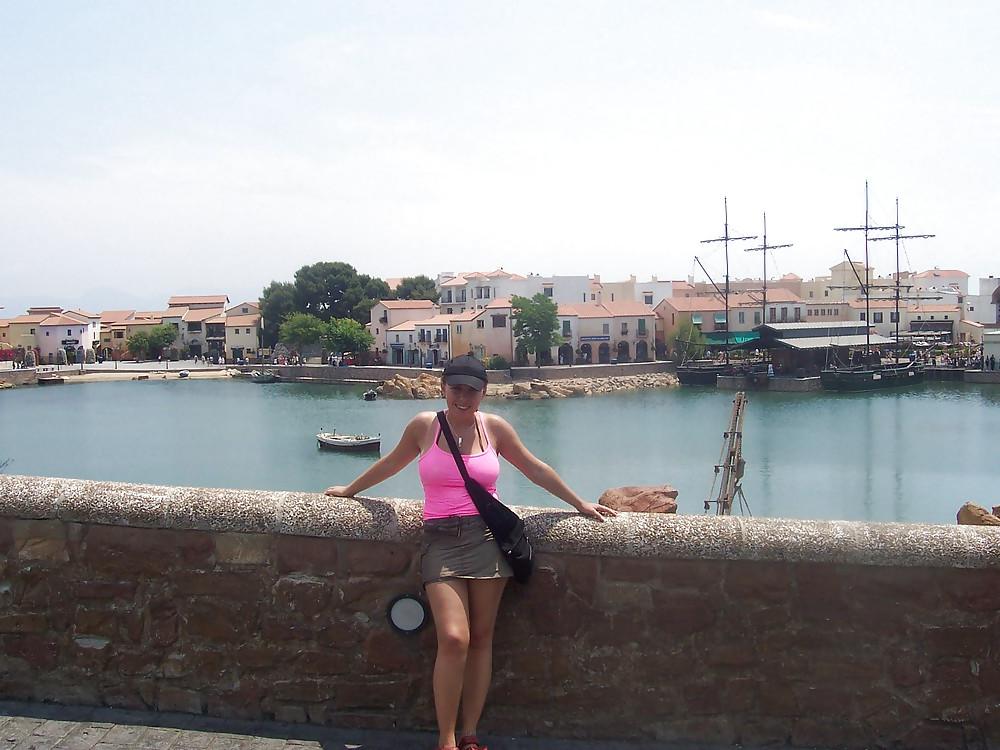 25P Her Homemade Pics : Anna
