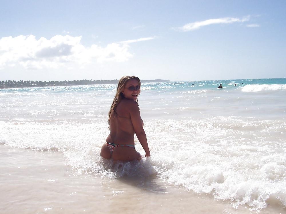 25P Her Homemade Pics : Anna