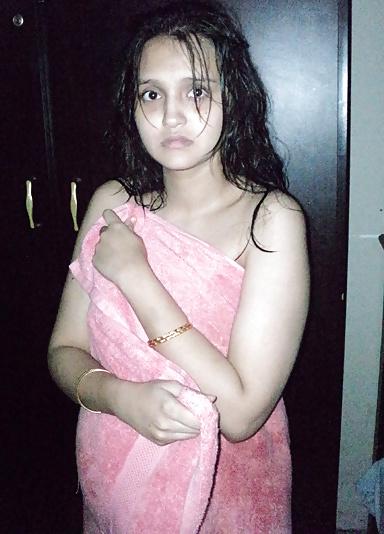 25P Uk indian pregnant 