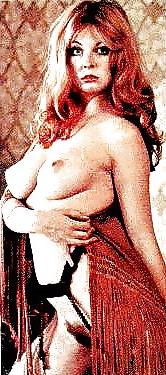 25P Cassandra Peterson nue