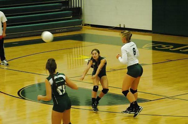 25P Random Volleyball Girls In Spandex