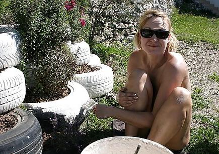 7P Englische MILF in Montenegro