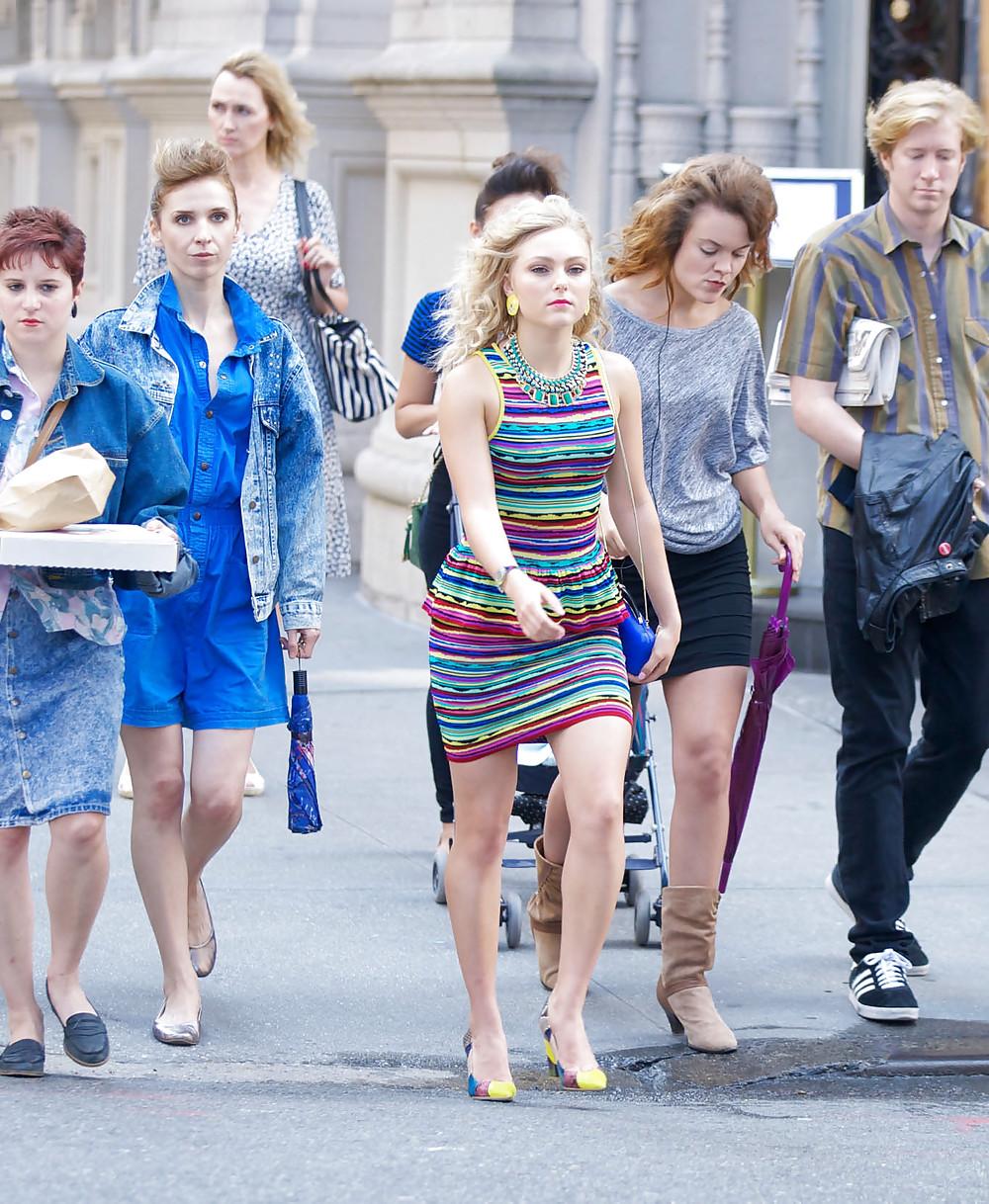 25P AnnaSophia Robb - Booty Inspection!