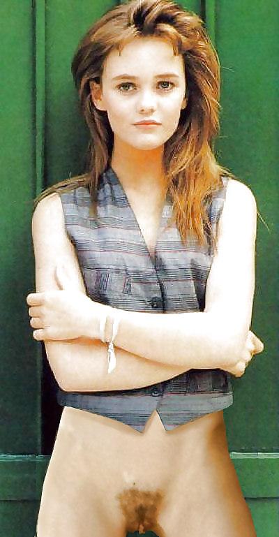 25P VANESSA PARADIS FAKES 2