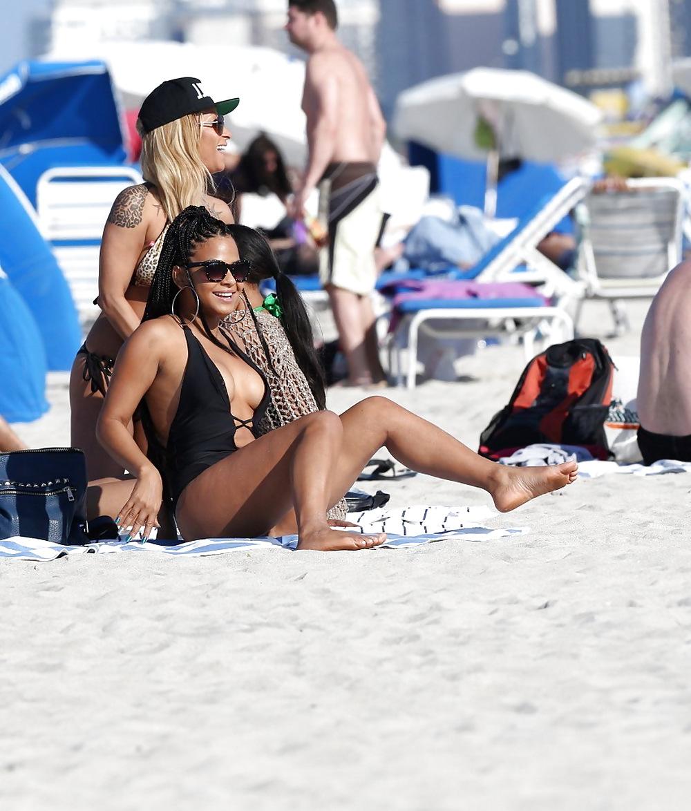 25P Beautiful Celebs Showing Tits by TROC
