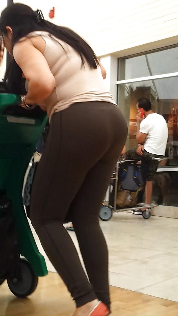 9P Thick BOOTY Latina Milf in tights VPL thong FAT ASS voyeur