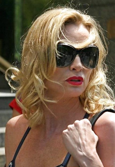 24P Celebrities Milf