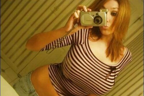 25P Big Boobs in Stripes 
