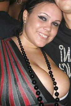 25P Big Boobs in Stripes 
