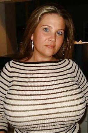 25P Big Boobs in Stripes 