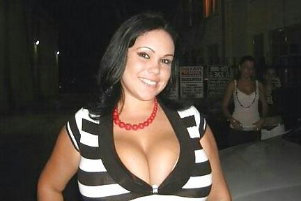 25P Big Boobs in Stripes 
