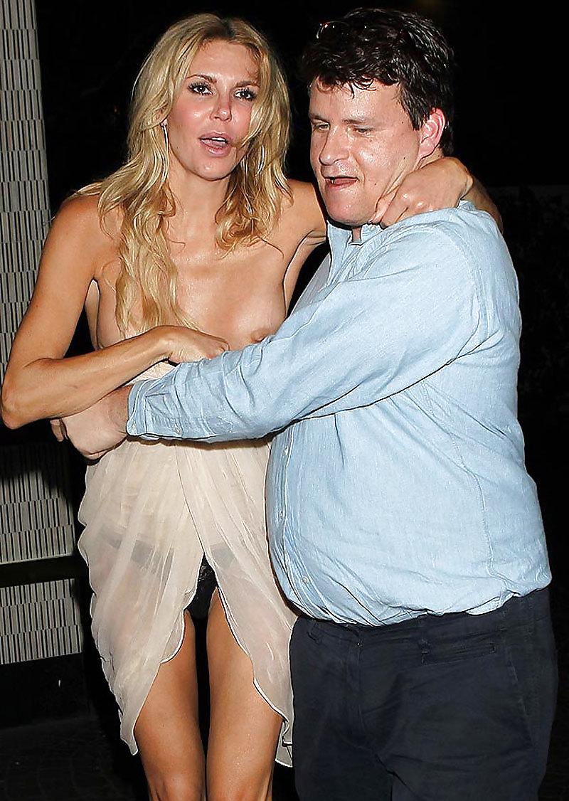 25P Celebs oops 50