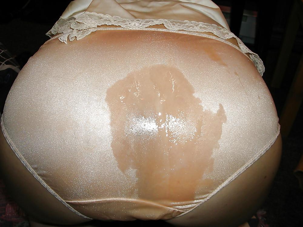 19P Cum on panties 