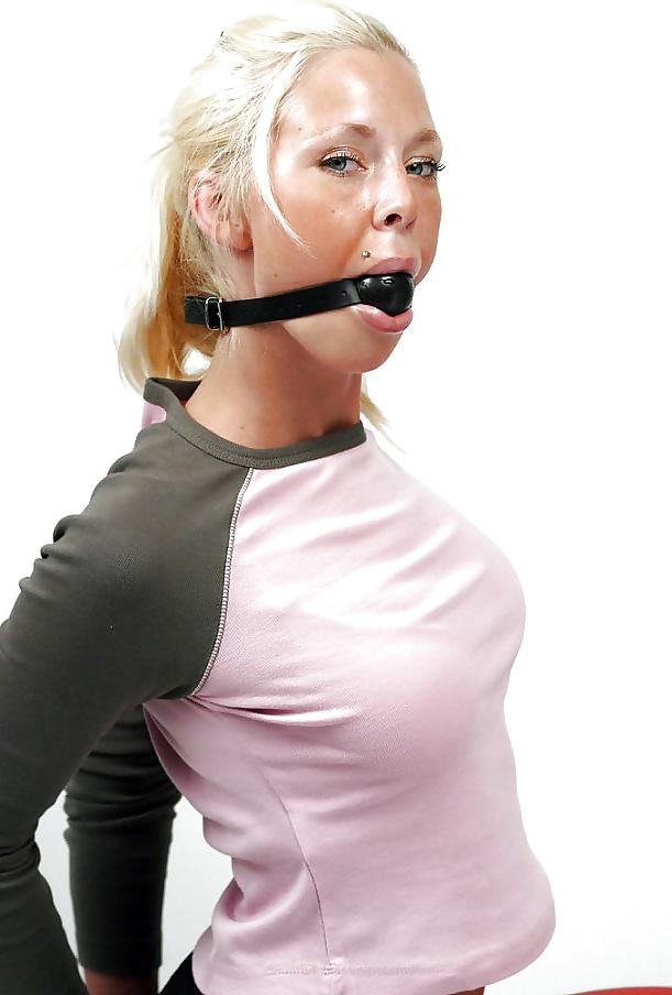 25P BALL GAG