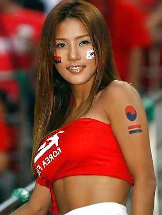 25P Football fans #2