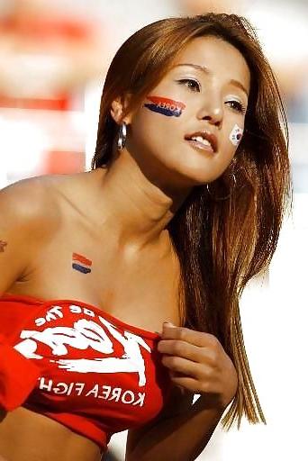 25P Football fans #2