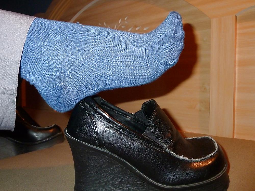 9P Babysitter in wet socks