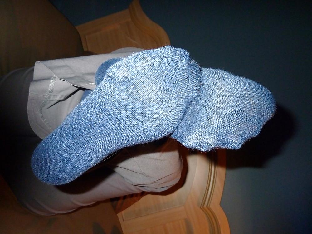 9P Babysitter in wet socks