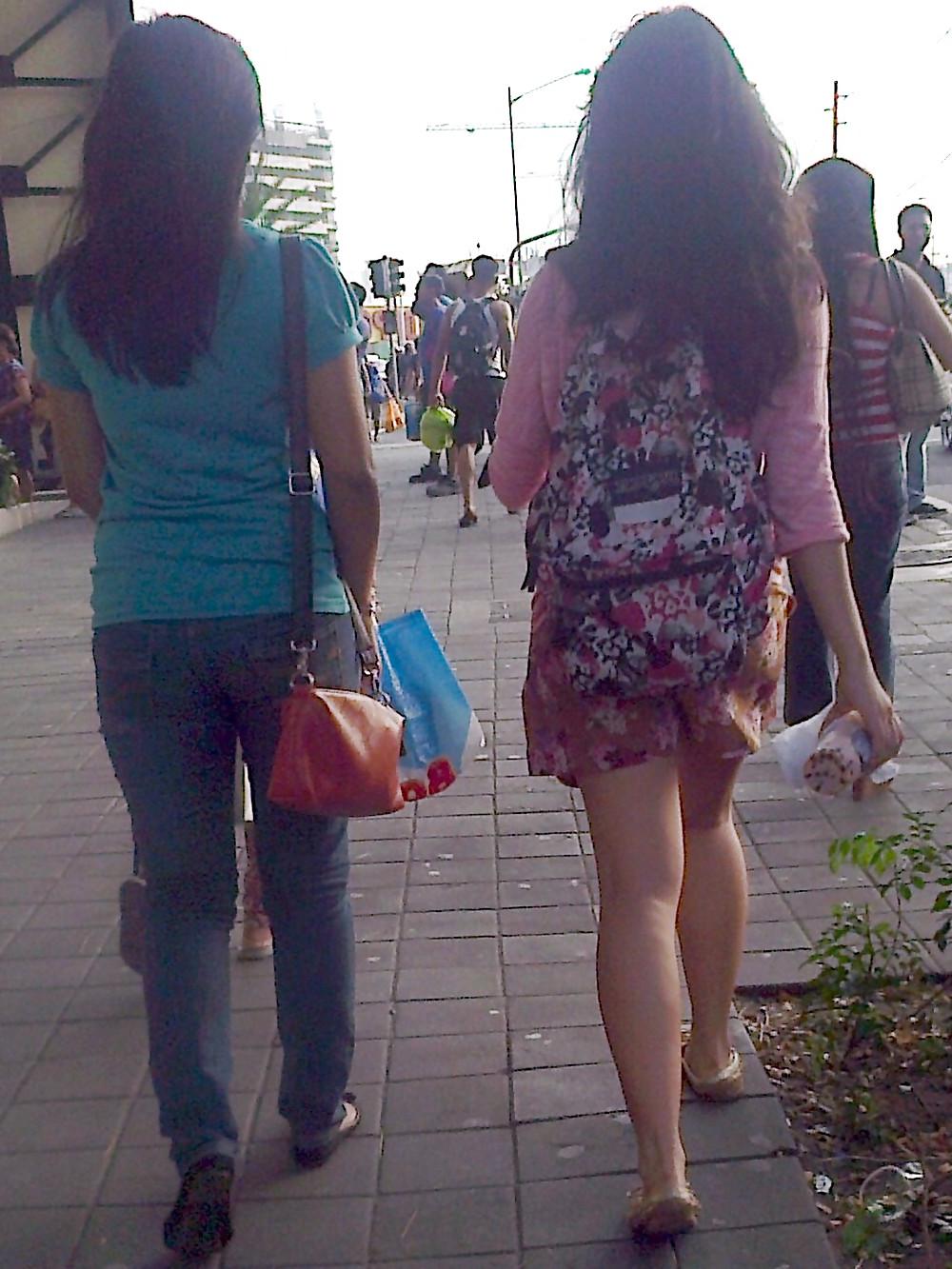 25P Pinay Legs