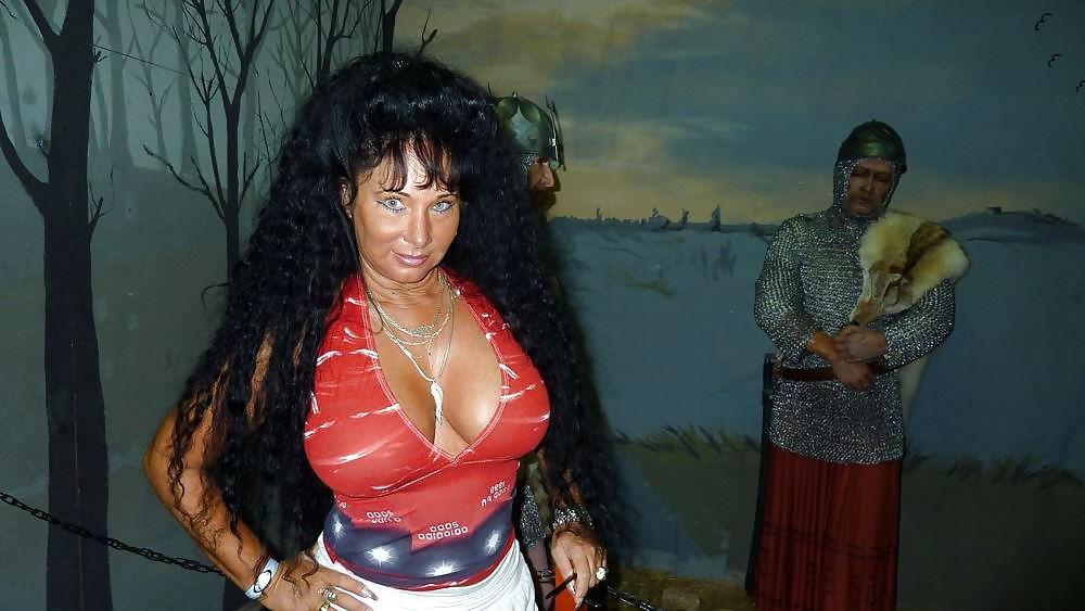 22P Big boobs Milf
