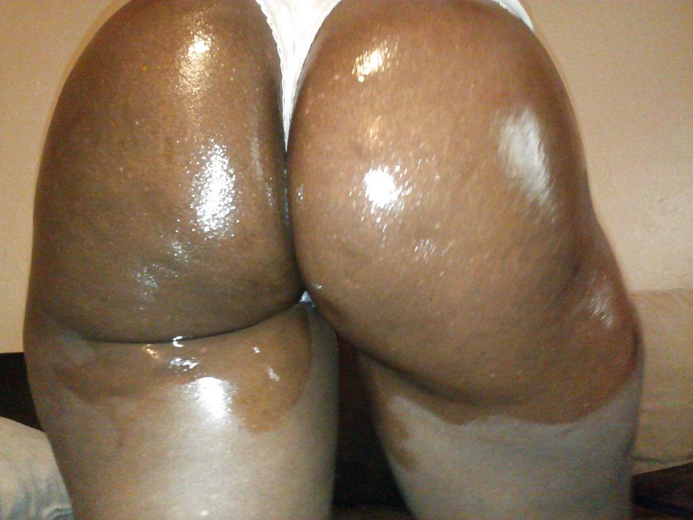 4P Nice brown booty