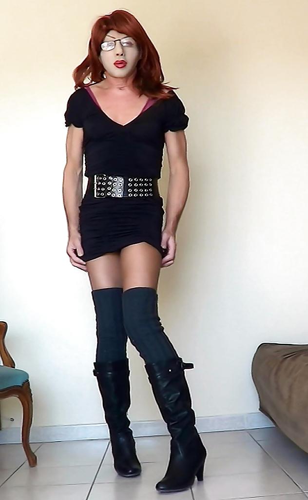 19P Black boots