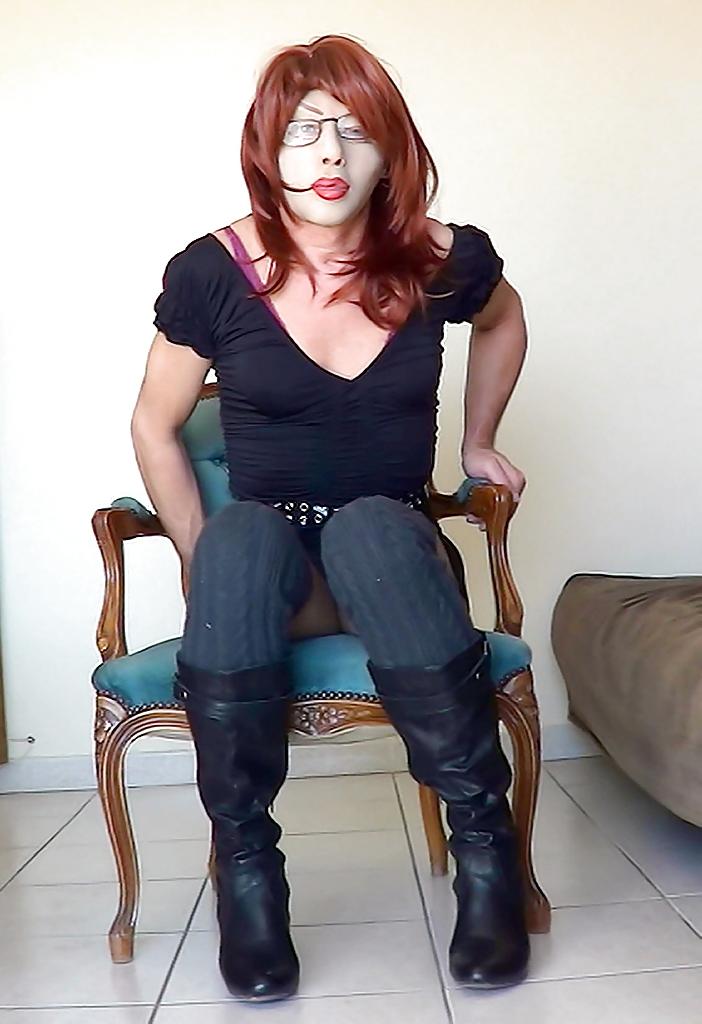 19P Black boots