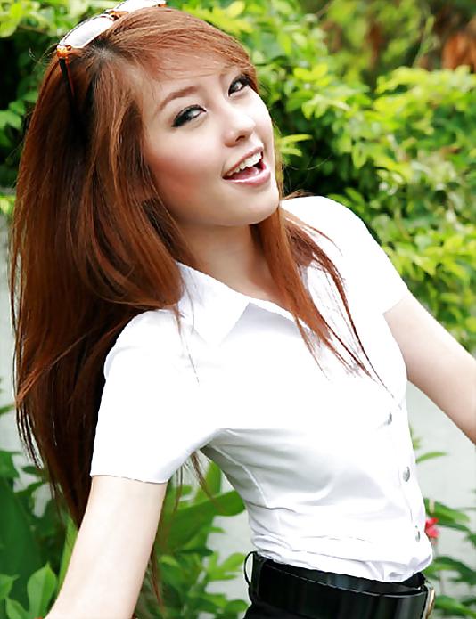 15P Cute Asian Babes 5