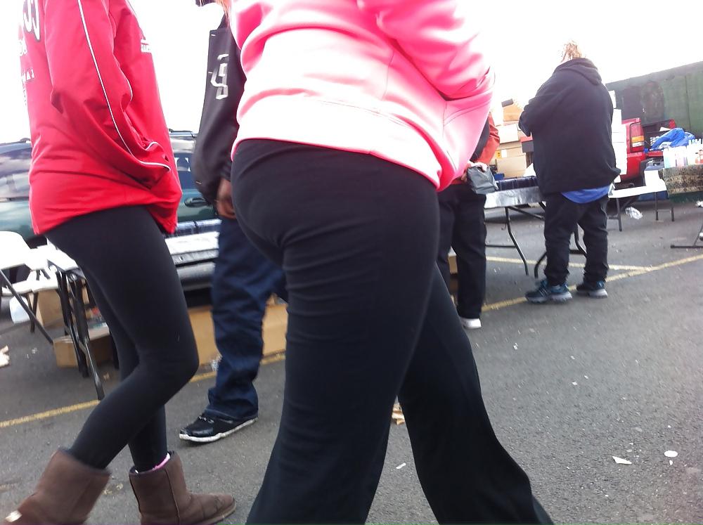 25P Booty surfing