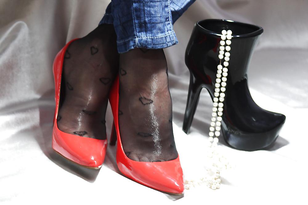 25P Turkish CrossDresser Buse Naz Arican Feet