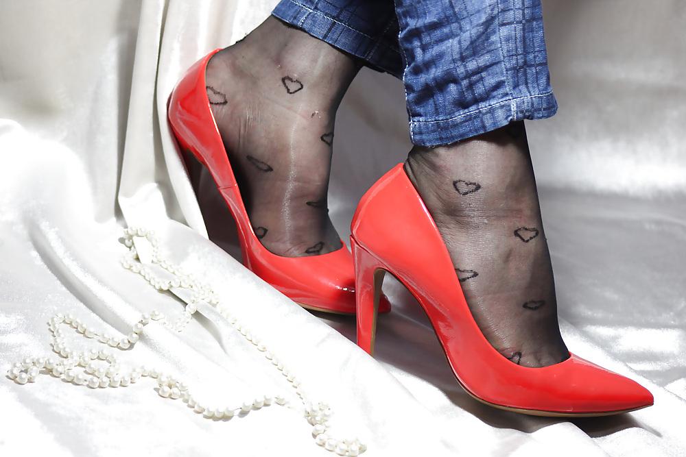 25P Turkish CrossDresser Buse Naz Arican Feet
