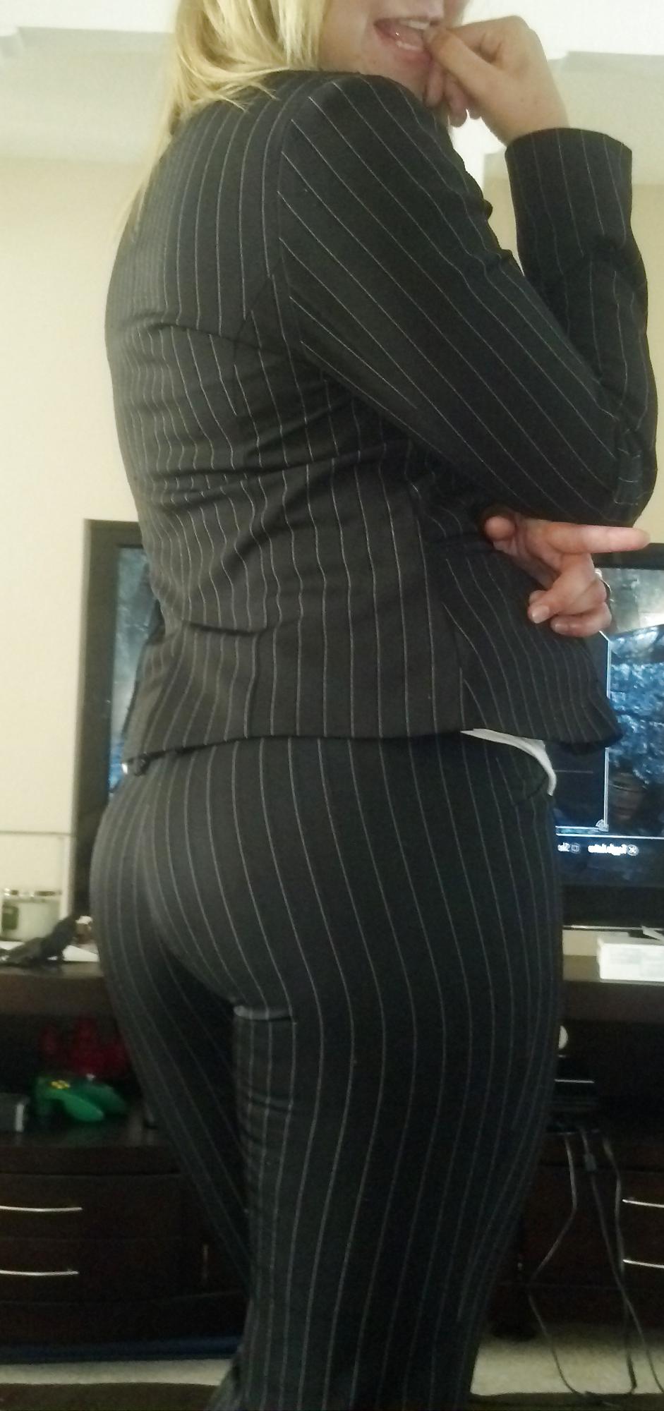 8P PAWG clothed booty...kcpride31