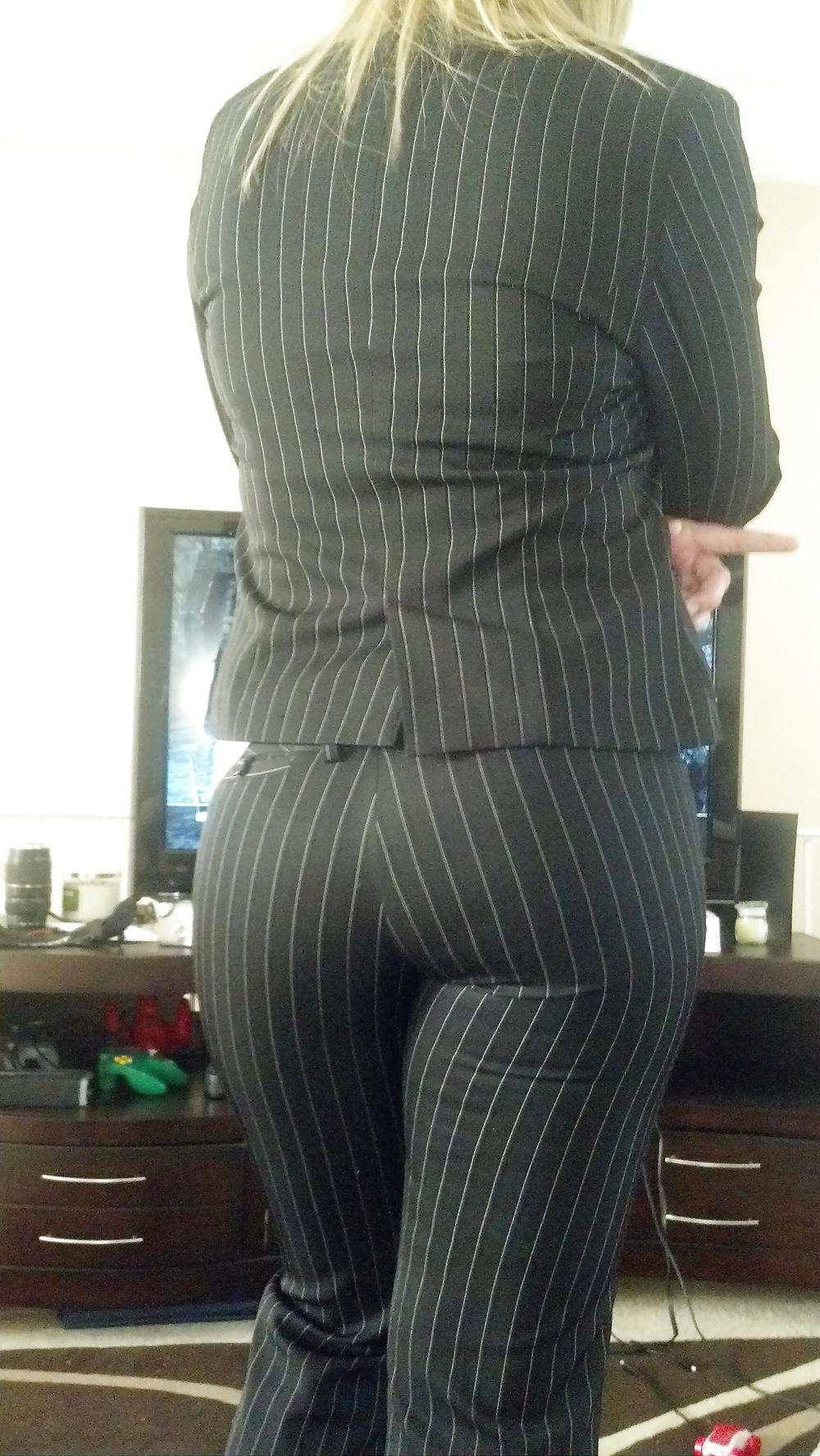8P PAWG clothed booty...kcpride31