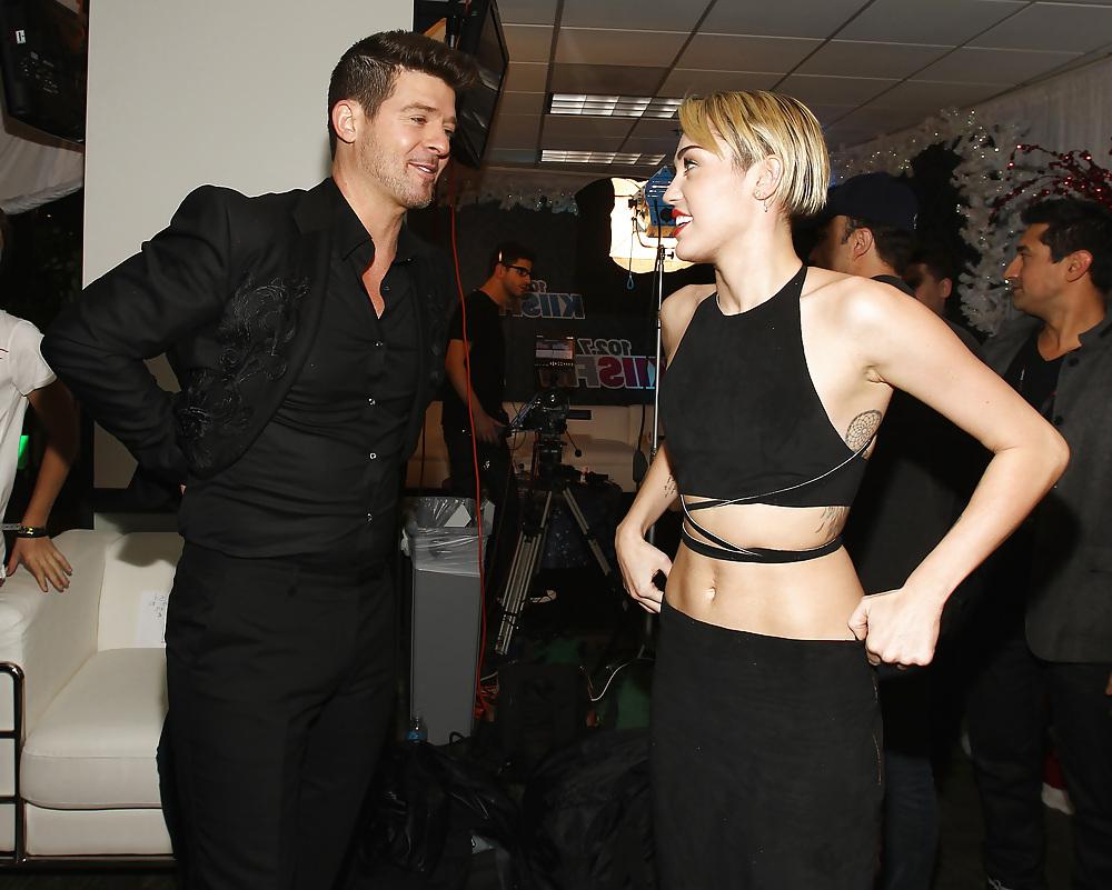 25P Miley Cyrus KIIS FM's JINGLE BALL in LA 2013 December 