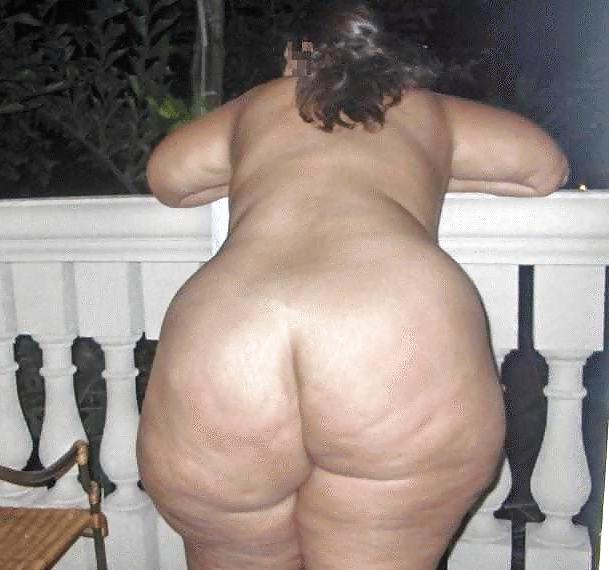 25P Damn !! That's a BIG ASS !!