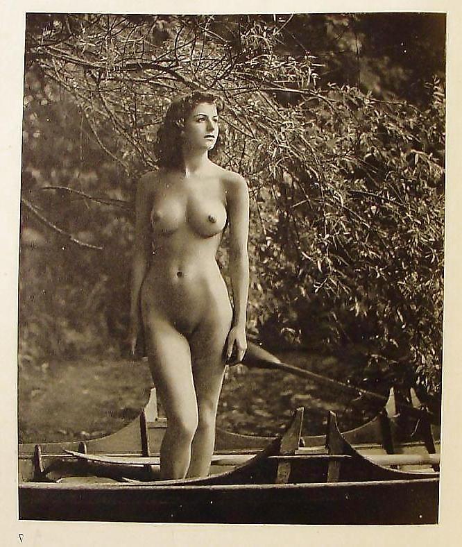 25P Erotic Photo Book 1 - Welsh Maid