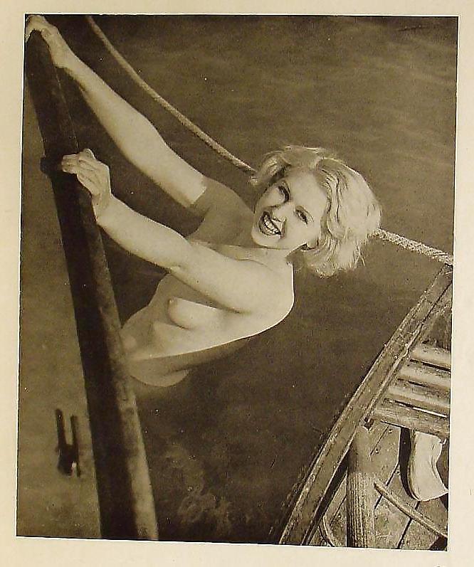 25P Erotic Photo Book 1 - Welsh Maid