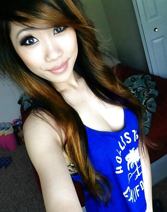 15P Cute Asian Babes 6