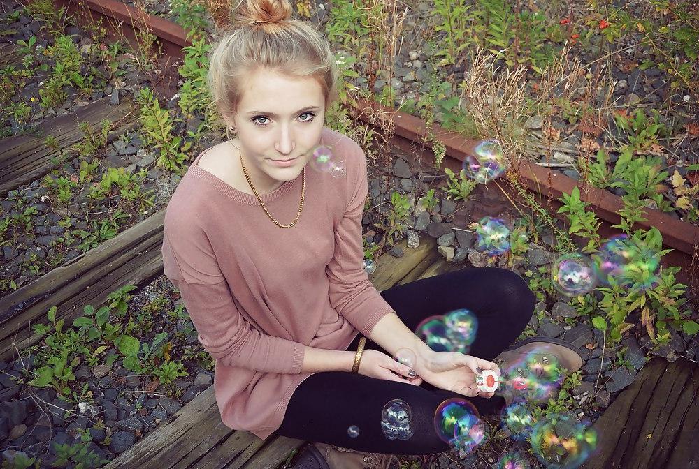 25P German Facebook Sluts 