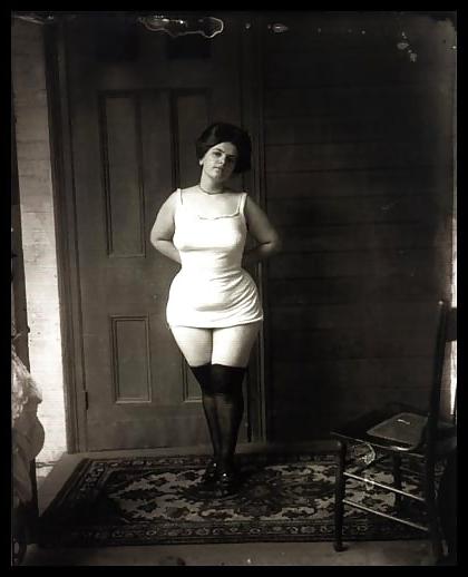 25P Erotic photography