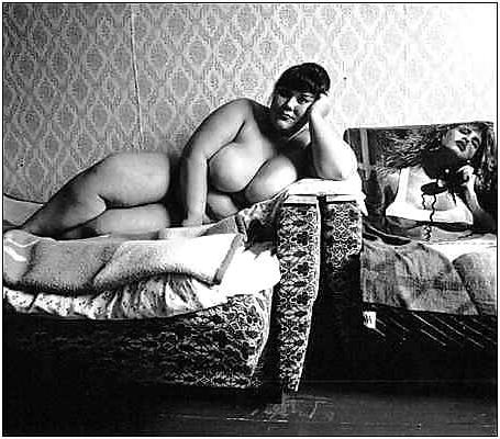 25P Erotic photography