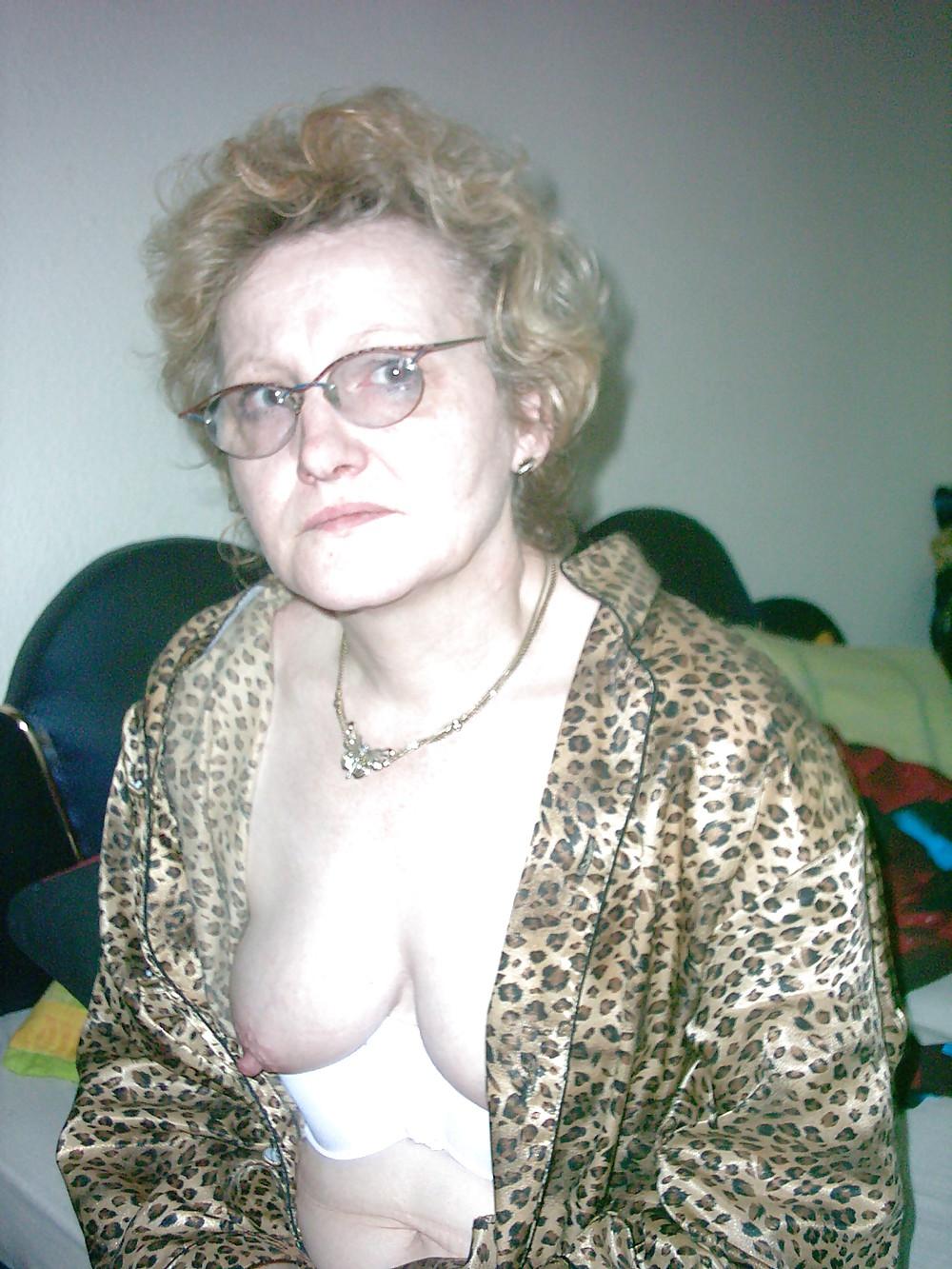 25P Fantastic german slut