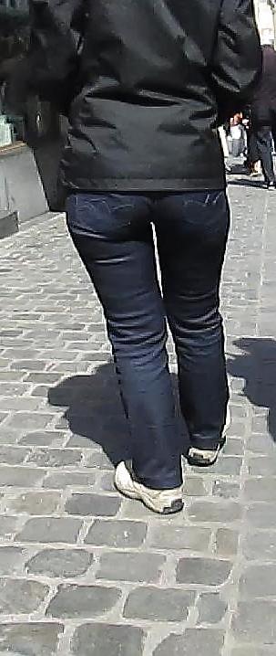 18P German Milf Ass