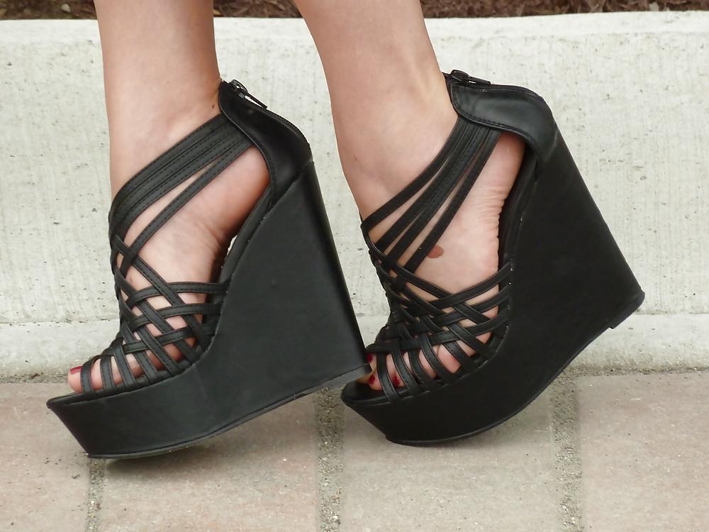 7P Babysitters Sexy Shoes