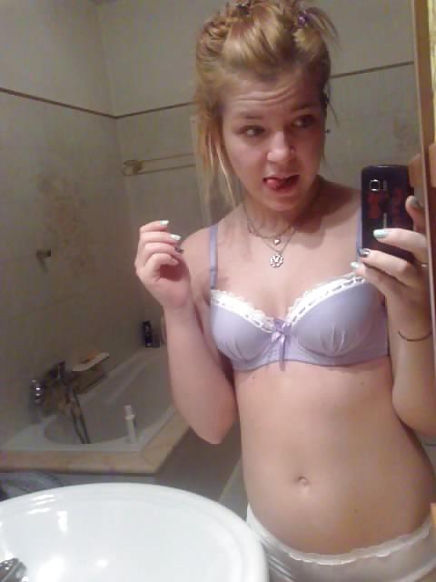 19P Social Network Hot Babes 6