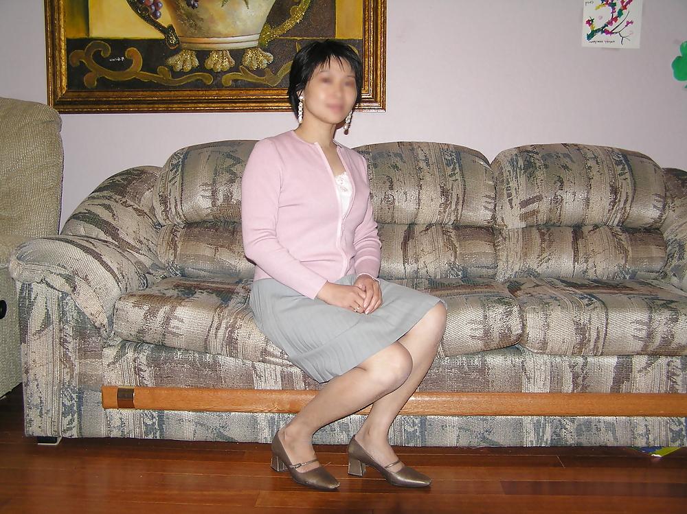 8P Husband Let Boss Use His Wife, Again
