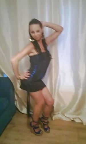 15P Chav slut sisters