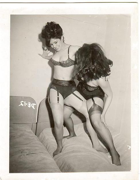 25P Vintage Erotic - Midle XX Century