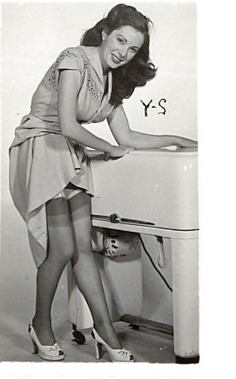 25P Vintage Erotic - Midle XX Century