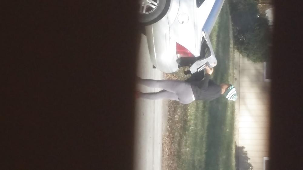 14P Nice juicy ebony booty in leggings next door